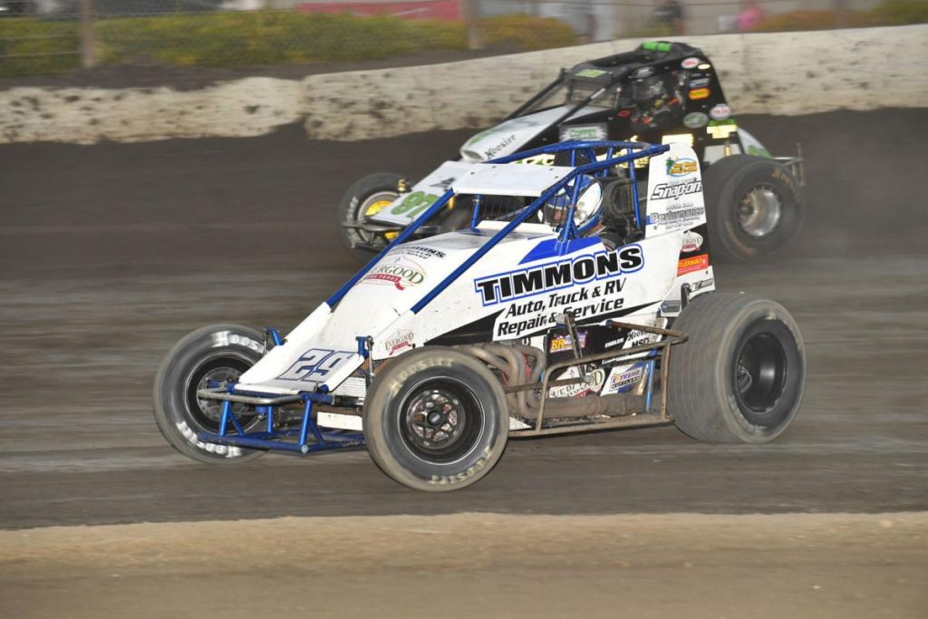 Timmons races to first Sprint Car win at Bakersfield Speedway